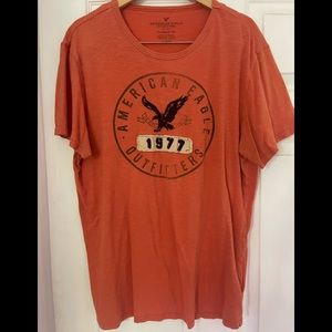 American Eagle Large short sleeve shirt. Great Condition.